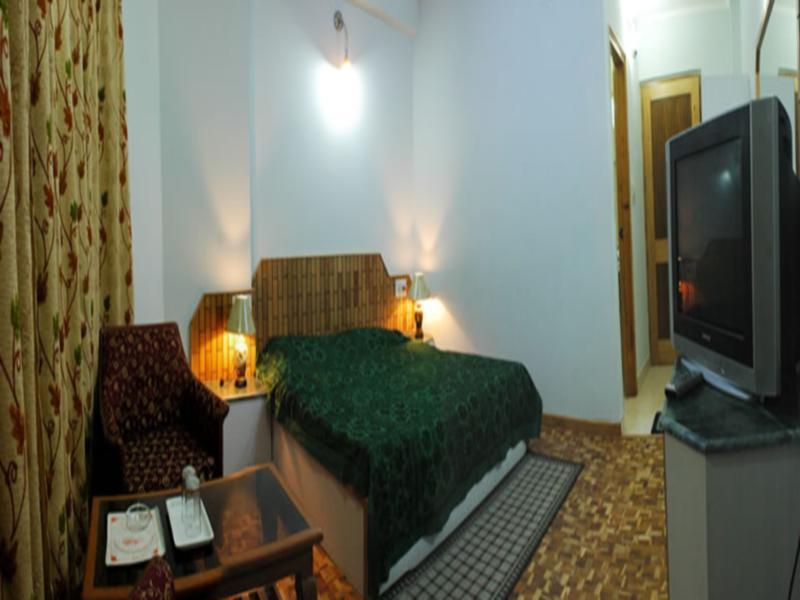 Hotel Satkar Residency - Riverside Old Manali Exteriér fotografie